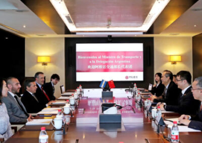 El ministro de Transporte se reunió con empresas chinas para recuperar inversiones ferroviarias