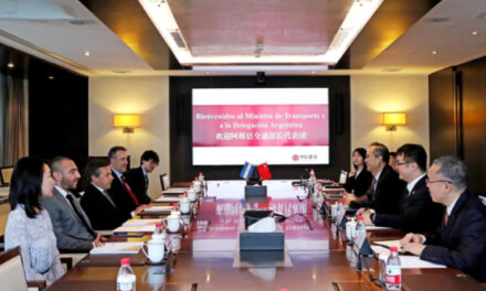 El ministro de Transporte se reunió con empresas chinas para recuperar inversiones ferroviarias