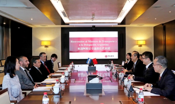 El ministro de Transporte se reunió con empresas chinas para recuperar inversiones ferroviarias