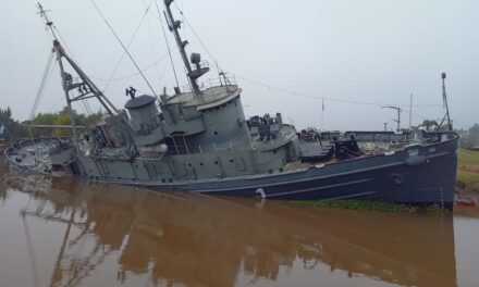 Buque Museo General Irigoyen escorado: con buzos de la Armada, sigue la tarea ante el riesgo de hundimiento