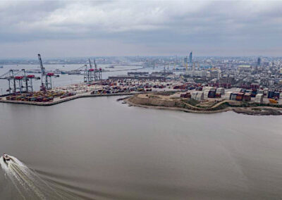 Argentina pone freno al proyecto de dragado en el puerto de Montevideo debido a la falta de información