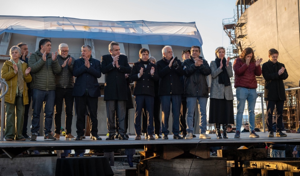 Astillero Río Santiago: Ceremonia de botadura de la compuerta para Puerto Belgrano