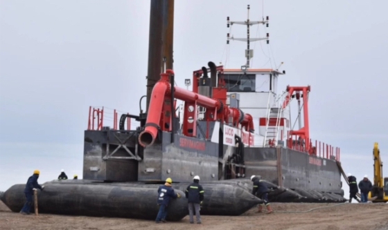 Comenzó el dragado del río Chubut en Puerto Rawson