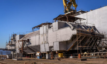 Hito en la industria naval argentina: Astillero Río Santiago construyó una compuerta de 800 tn de acero para Puerto Belgrano
