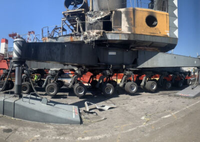 Plan de mantenimiento preventivo en grúa portuaria móvil y procedimientos de emergencia ante incendios en terminal portuaria