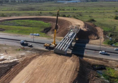 Avanzan los trabajos en la nueva bajada de la Autipista La Plata-Buenos Aires