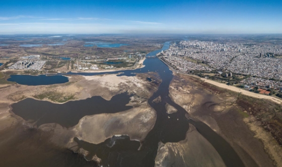 Persistente descenso del río Paraná 