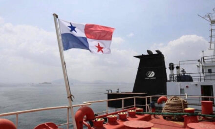 Panamá se compromete a purgar más barcos de calidad inferior