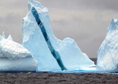 El deshielo glaciar filtra gas metano y agrava el calentamiento global