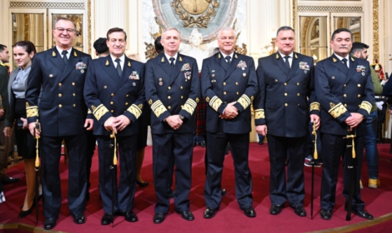 Oficiales de la Prefectura Naval Argentina fueron ascendidos