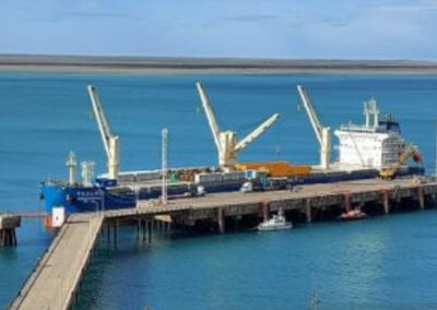 El puerto de Punta Quilla recibirá granos para el sector ganadero desde el Puerto de Bahía Blanca