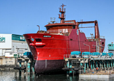 Astillero SPI bota los dos mayores barcos construidos por la industria naval argentina, “Luigi” y “Anita”