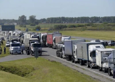 Camioneros Autoconvocados del sector cerealero, cárnico y lácteo anuncian medidas de fuerza por aumento de costos