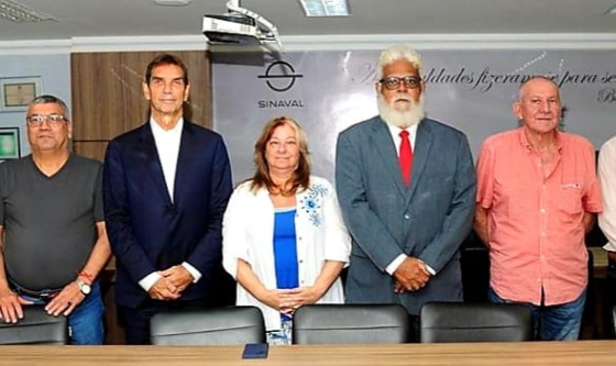 Fortaleciendo la colaboración en la Industria Naval: Delegación de ABIN se reunió con representantes de SINAVAL