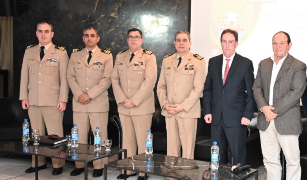 Expertos destacan la importancia de la tecnología y la capacitación en el transporte fluvial y marítimo