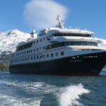 Con el Ventus Australis, arranca en Ushuaia la temporada de cruceros 
