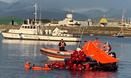 Prefectura inicia adiestramiento de Marina Mercante Ushuaia