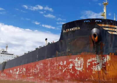 Récord de Calado en Nueva Palmira Gracias a la Colaboración de Prácticos y Prefectura Naval Argentina