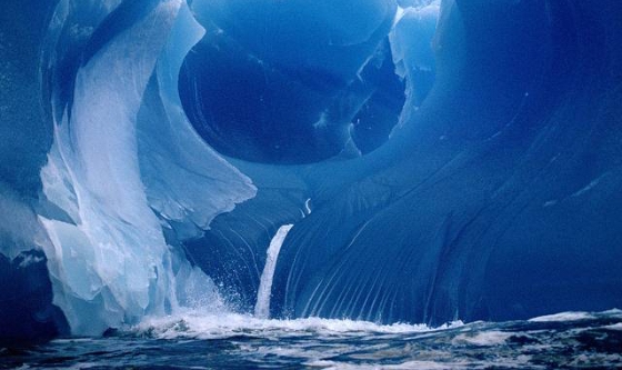 Notable descubrimiento revela un ancestral sistema fluvial oculto bajo el hielo antártico