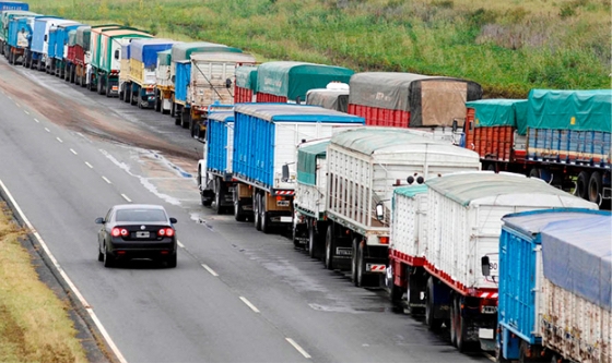 BCR: el camión eleva un 33% el costo de los granos