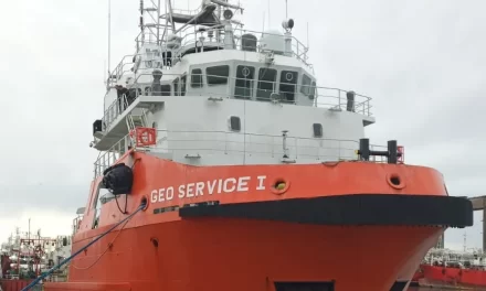 Petróleo offshore: llegó por primera vez el barco de suministro al puerto de Mar del Plata
