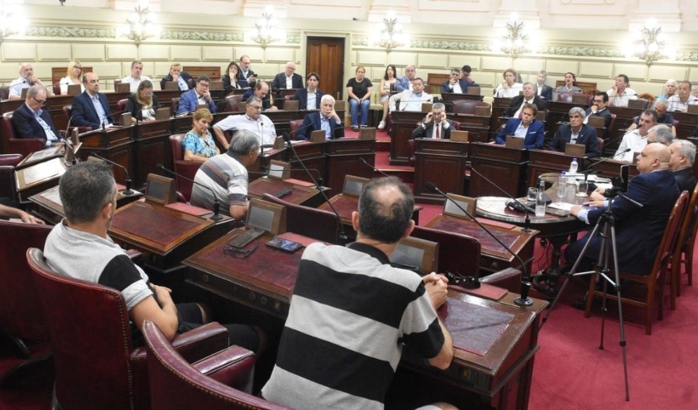 Audiencia Publica: Santa Fe debate sobre el diseño de la futura  Hidrovía