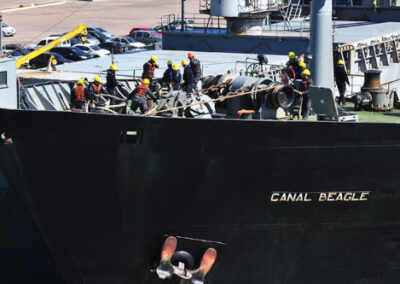 El ARA “Canal Beagle” llega a Puerto Belgrano preparándose para la Campaña Antártica