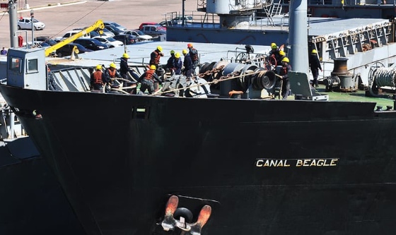 El ARA “Canal Beagle” llega a Puerto Belgrano preparándose para la Campaña Antártica