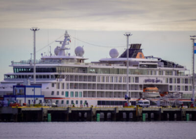 Puerto Madryn recibió al crucero Hanseatic Spirit