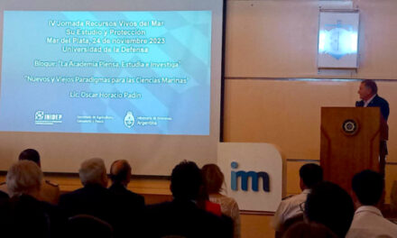 Expertos y Autoridades del INIDEP Marcan Pautas en el “Seminario de Intereses Marítimos»