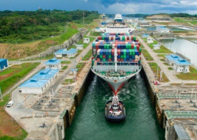 Subastas y aumento sin precedentes en tarifas del Canal de Panamá