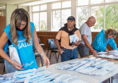 Puerto San Nicolás: 250 Anteojos recetados rntregados en el Puerto durante la visita del tren sanitario”