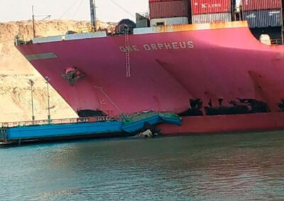 Canal de Suez habilitó un desvío temporal para mantener abierto el tráfico