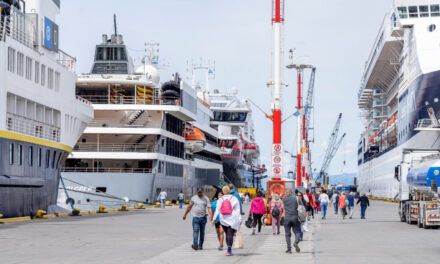 Murcia destaca el incremento de actividades del Puerto de Ushuaia