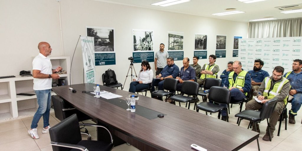 Continúa la capacitación en el Puerto de San Nicolás