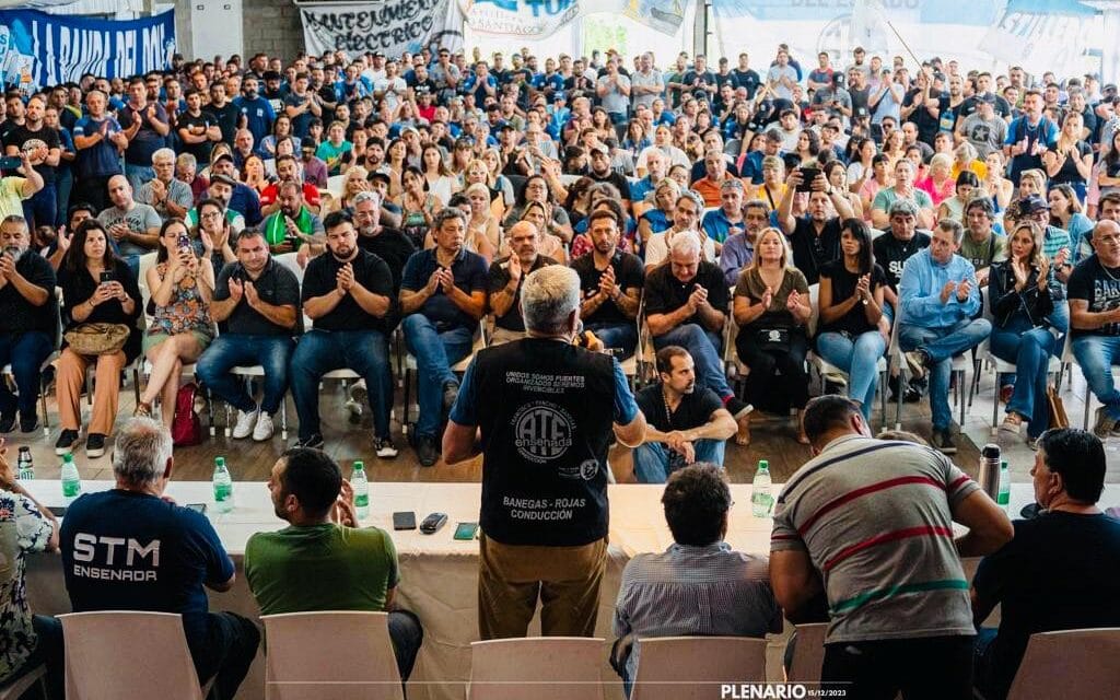 Gremios de La Plata, Berisso y Ensenada se declararon en “estado de asamblea y plenario permanente” en rechazo al ajuste del gobierno de Milei