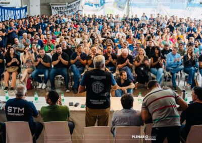 Gremios de La Plata, Berisso y Ensenada se declararon en “estado de asamblea y plenario permanente” en rechazo al ajuste del gobierno de Milei