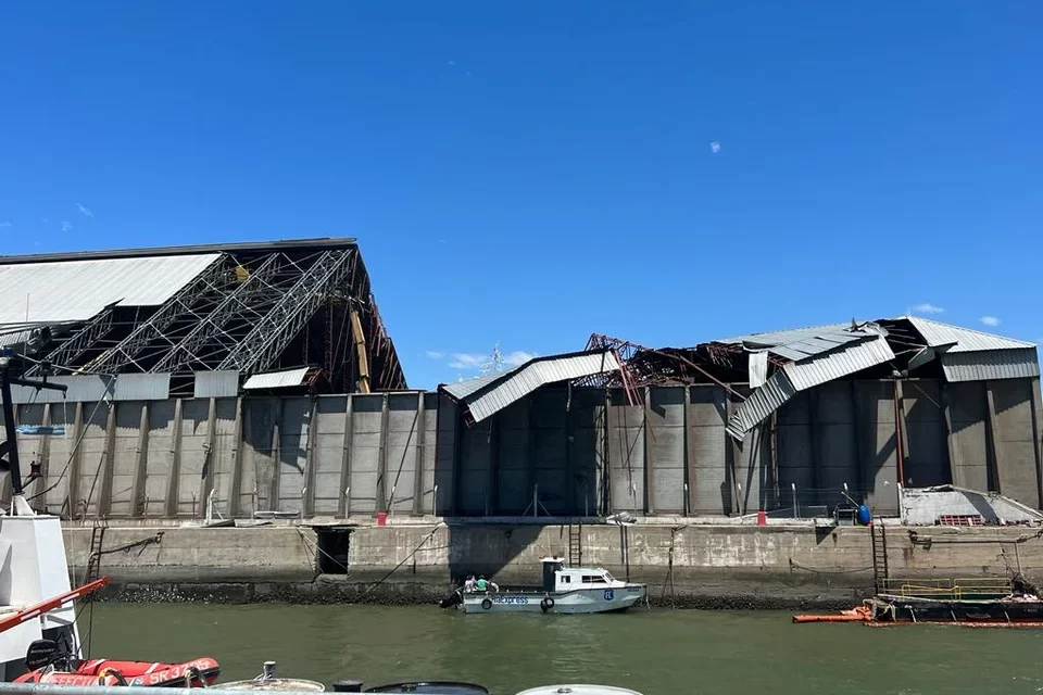 Pese a los destrozos el puerto de Bahía Blanca retoma su operatoria