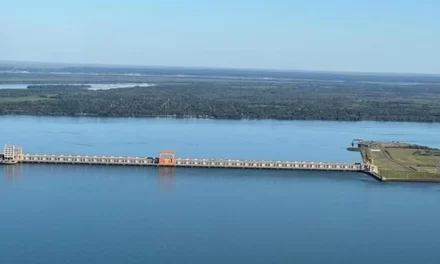 Yacyretá advirtió que se esperan «aguas altas» en el río Paraná por la corriente de El Niño