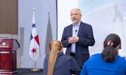 Administrador del Canal de Panamá reitera prioridades estratégicas y propuesta para ampliación de embalses»