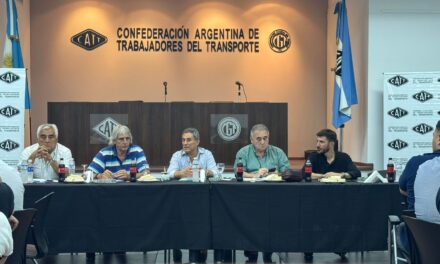 Los gremios del transporte adhieren al paro nacional convocado por la CGT