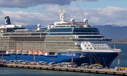 Cuatro cruceros coinciden en Ushuaia en otra jornada de gran movimiento de pasajeros