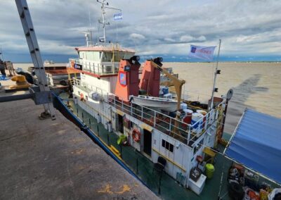 Nuevo impulso comercial en el Puerto de Posadas con la llegada de 80 contenedores