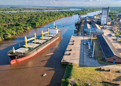 Arribó el primer buque del año al puerto de Concepción del Uruguay