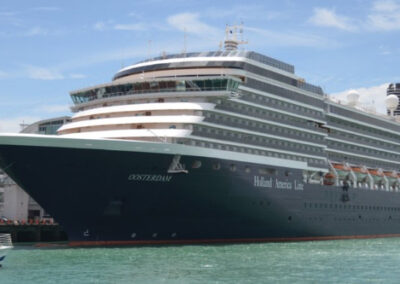 El Crucero Oosterdam anticipa su llegada a Puerto Madryn