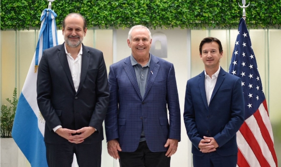 Embajador de Estados Unidos visita el Puerto de Bahía Blanca para profundizar lazos comerciales