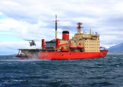 El Rompehielos “Almirante Irízar” Inicia Segunda Etapa de Campaña Antártica de Verano