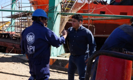 Astilleros Patagónicos repara el buque provincial que abastecerá los comedores de escuelas en Santa Cruz