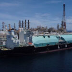 Petronas inicia la construcción de un buque de GNL para exportar desde Vaca Muerta