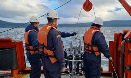 Prefectura puso en funcionamiento el laboratorio móvil oceanográfico